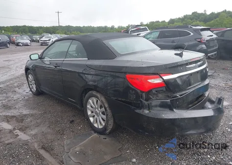2011 Chrysler 200 Touring z USA, uszkodzony, nr VIN 1C3BC2EG6BN543168